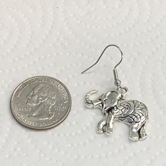 Elephant Earring, African Earring, Safari Earring, Gift idea, Elephant Jewelry - Picture 9 of 9